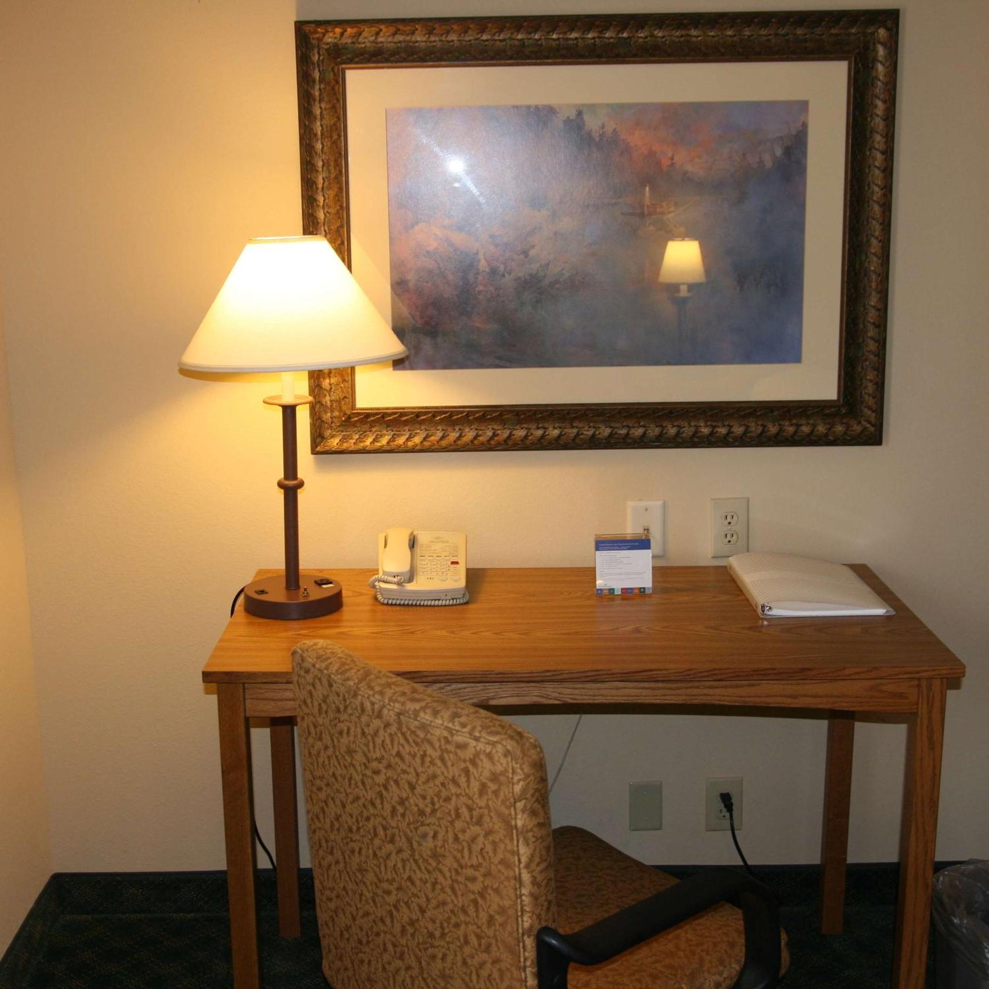 Hampton Inn Гантерсвилл Номер фото