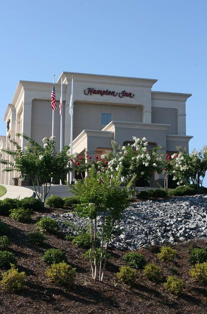 Hampton Inn Гантерсвилл Экстерьер фото