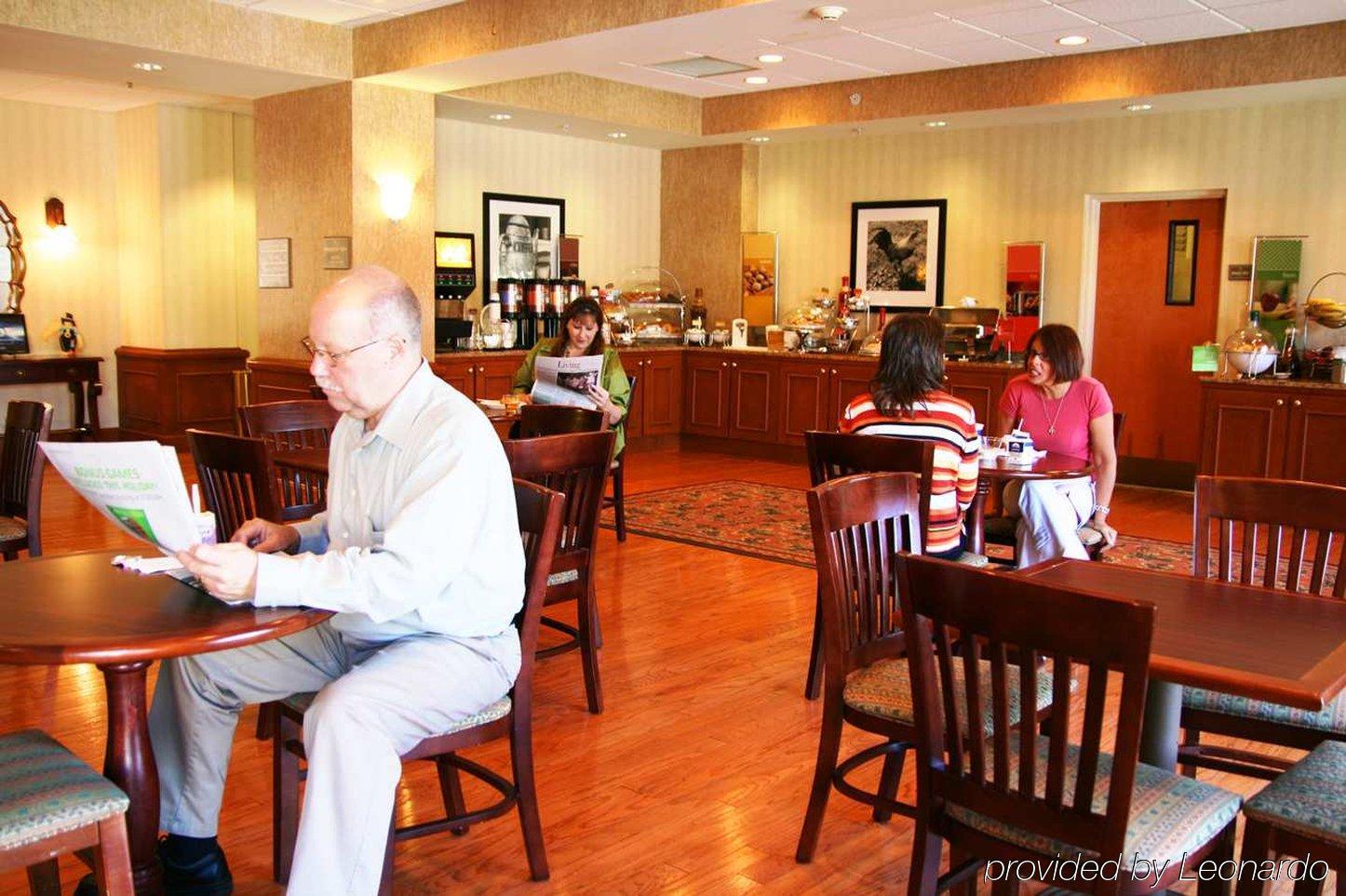Hampton Inn Гантерсвилл Ресторан фото